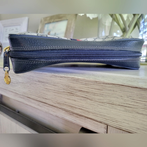 Gucci Sherry Line Clutch - Picture 7 of 11